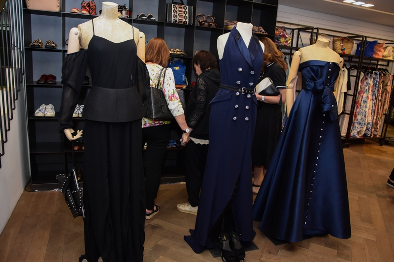An Evening Around Dresses